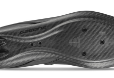 Karbonom ojačane cestovne cipele za maksimalnu učinkovitost