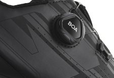 Karbonom ojačane cestovne cipele za maksimalnu učinkovitost